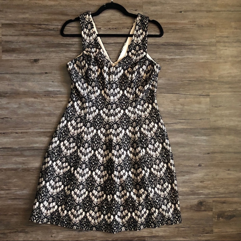 Kensie A line lace dress. Excellent condition!